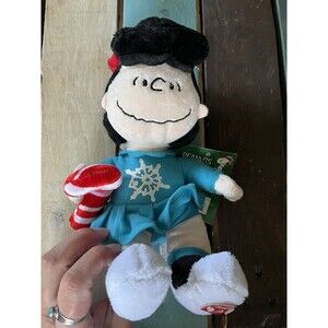 Peanuts Lucy Plush Stuffed Plays Jingle Bells 10" Tall